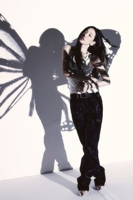 TAEYEON ฉลองครบรอบเดบิวต์เดี่ยว 10 ปี มอบของขวัญแด่แฟนคลับด้วยอัลบั้มรวมเพลงชุดแรก 'Panorama : The Best of TAEYEON' ผลงานที่เปรียบดั่งบันทึกเส้นทางดนตรีในรูปแบบพาโนรามา 